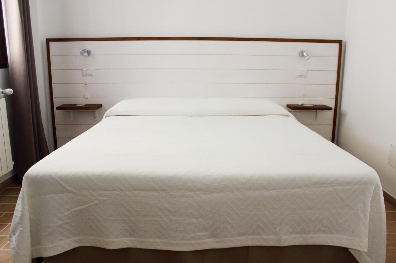Chibia Casa Vacanze San Pietro in Bevagna Eksteriør billede
